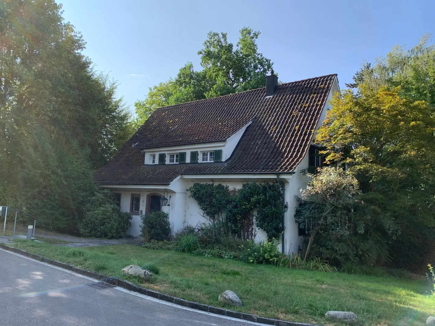 Detached Family House in Country House Style - Photo 1 of 9