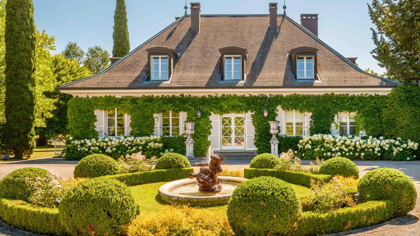 Exclusif : Propriété extraordinaire dans une oasis verte - Photo 3 sur 9