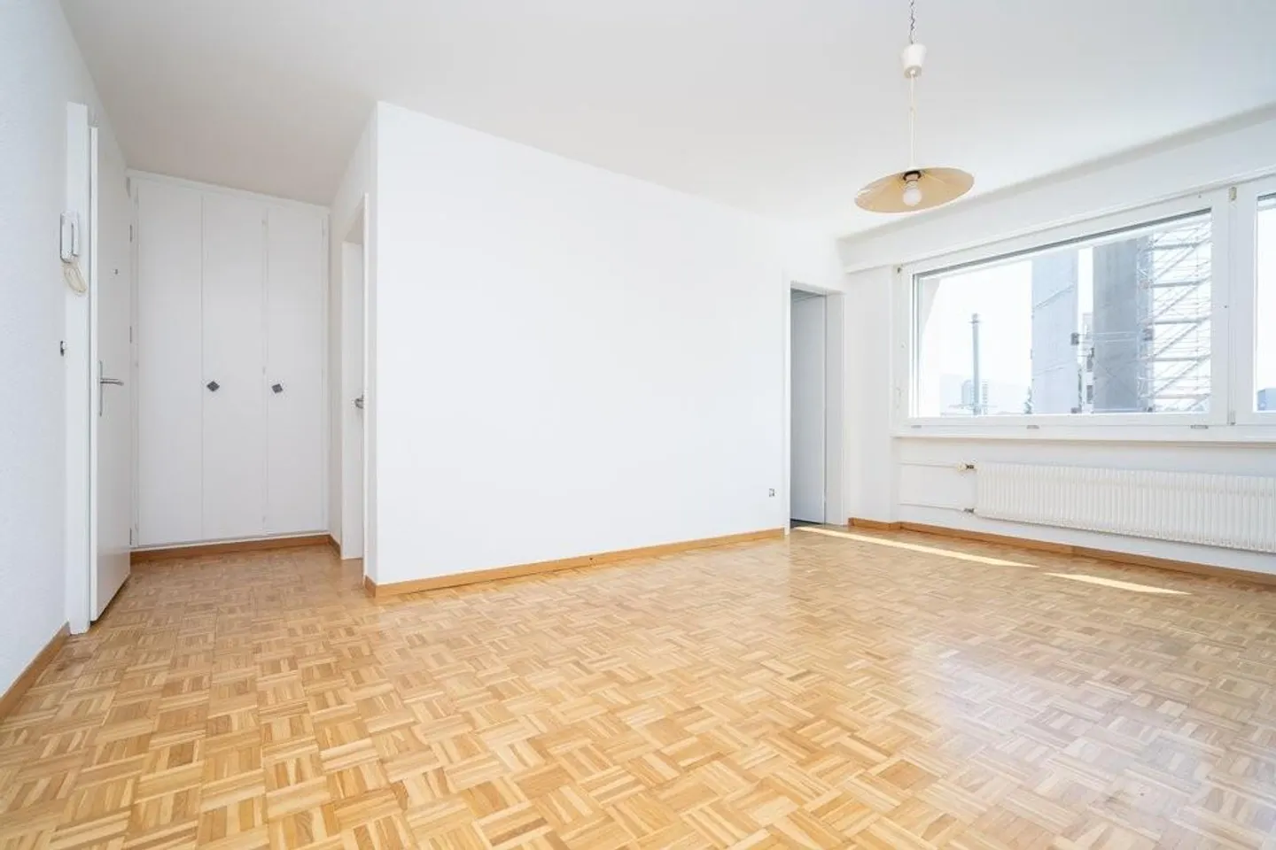 Studio esclusivo a Nidau - Vivere con stile e comfort! - Foto 4 di 7