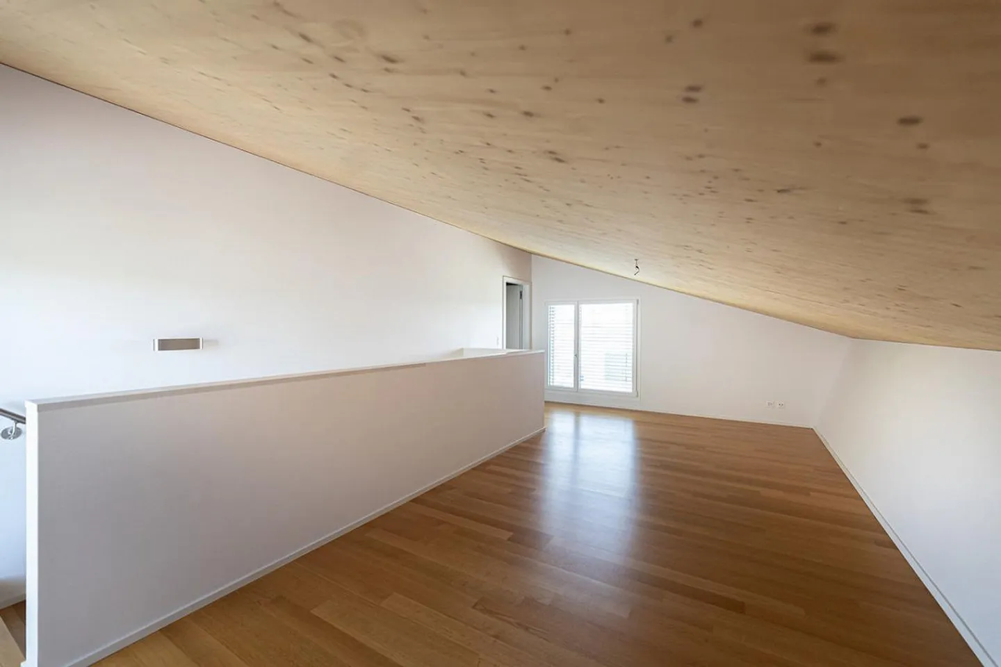 Freistehendes Einfamilienhaus - Foto 10 von 14