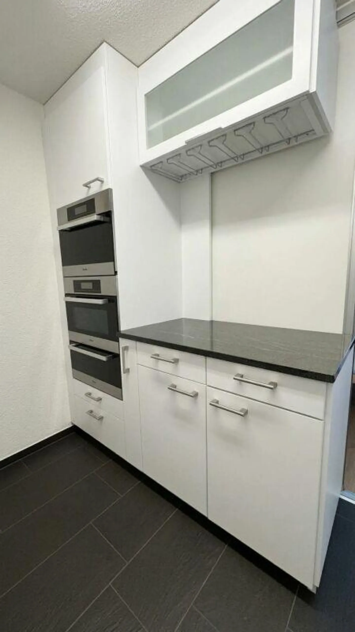 2-Room Hideaway in the Center - Photo 6 of 12