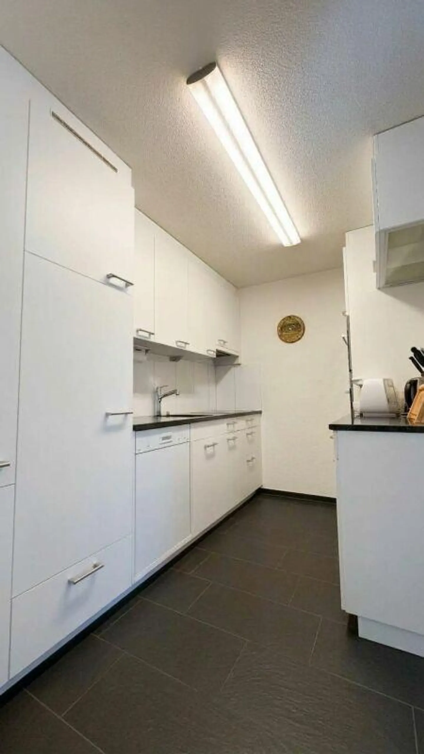 2-Room Hideaway in the Center - Photo 5 of 12