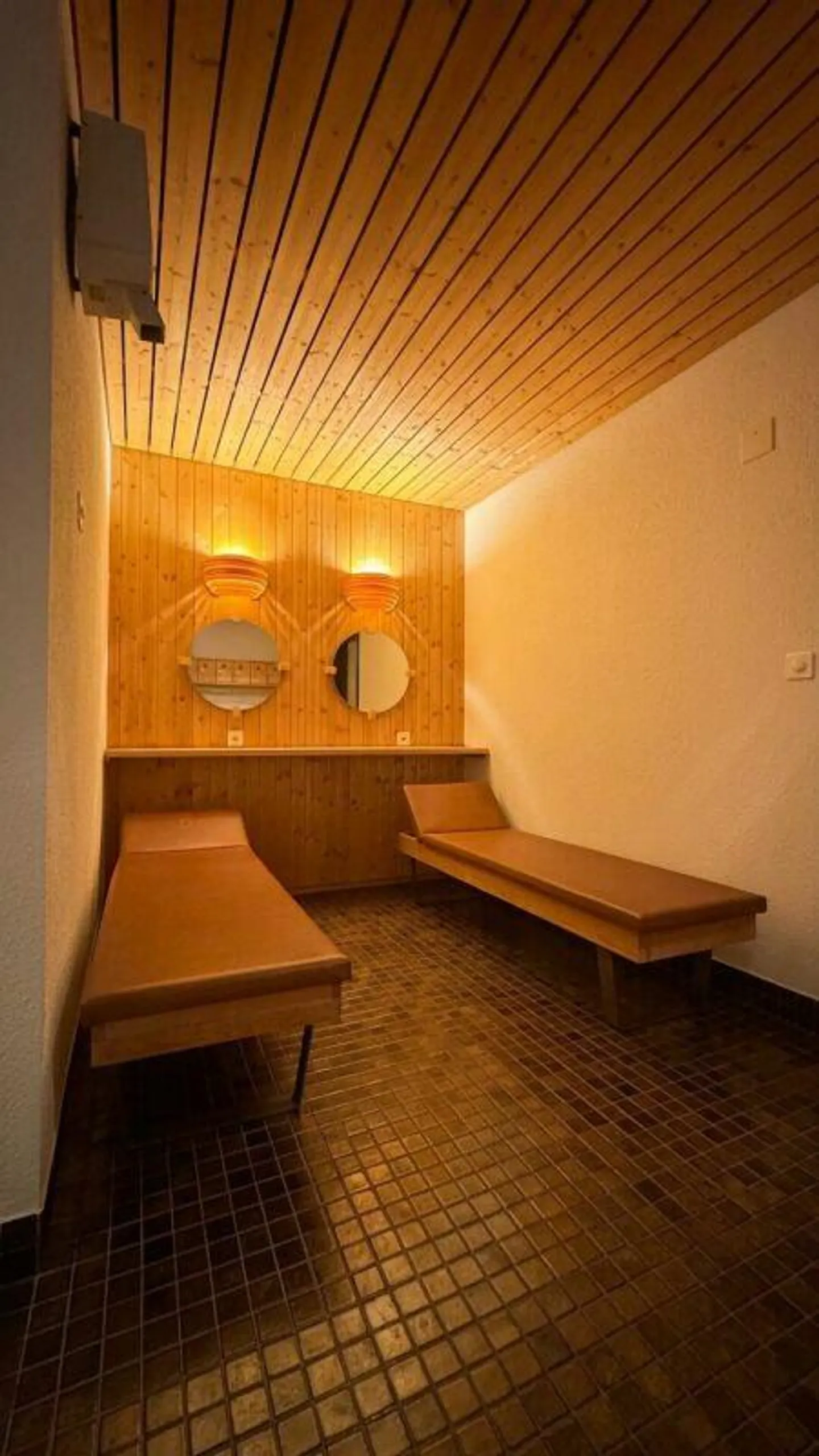 2-Room Hideaway in the Center - Photo 12 of 12
