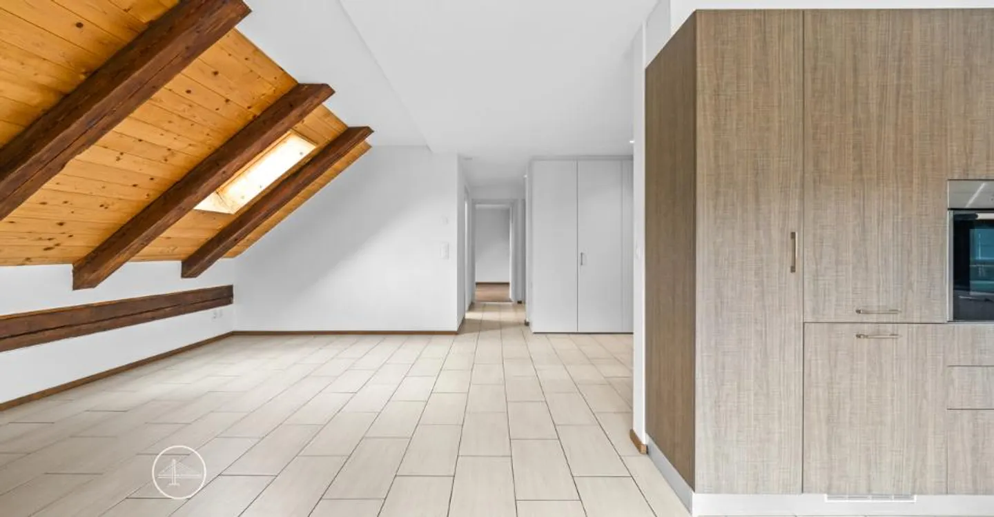 Geräumige Wohnung mit Schlossblick - Foto 9 von 13