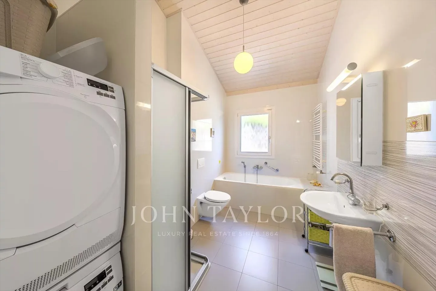 Light, Space and Modern Comfort Above Lake Geneva - Foto 8 di 13