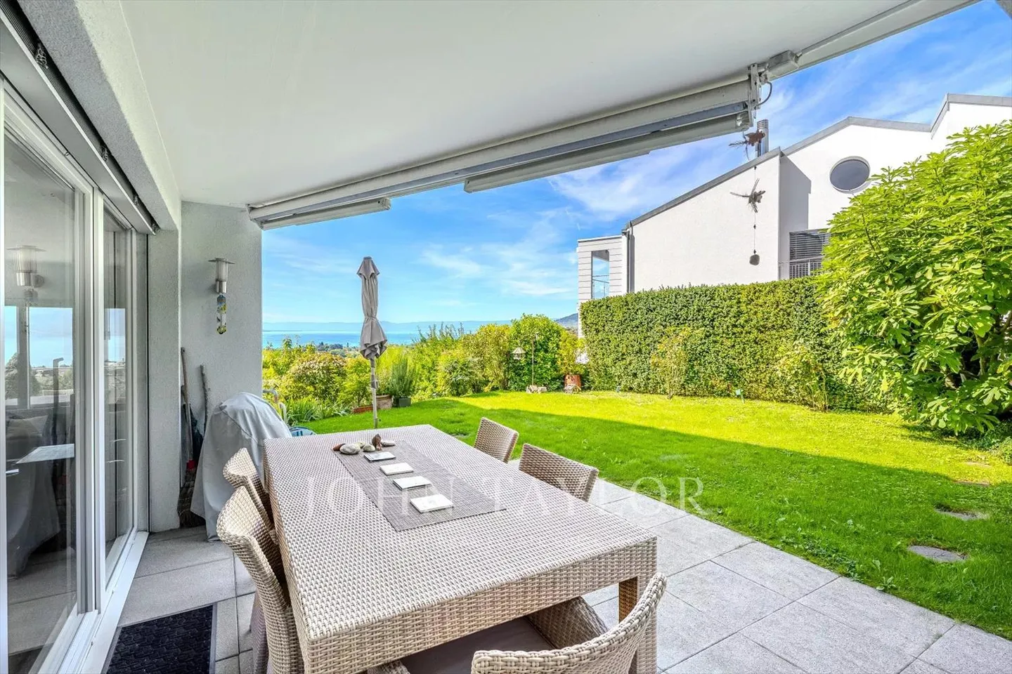 Light, Space and Modern Comfort Above Lake Geneva - Foto 13 di 13