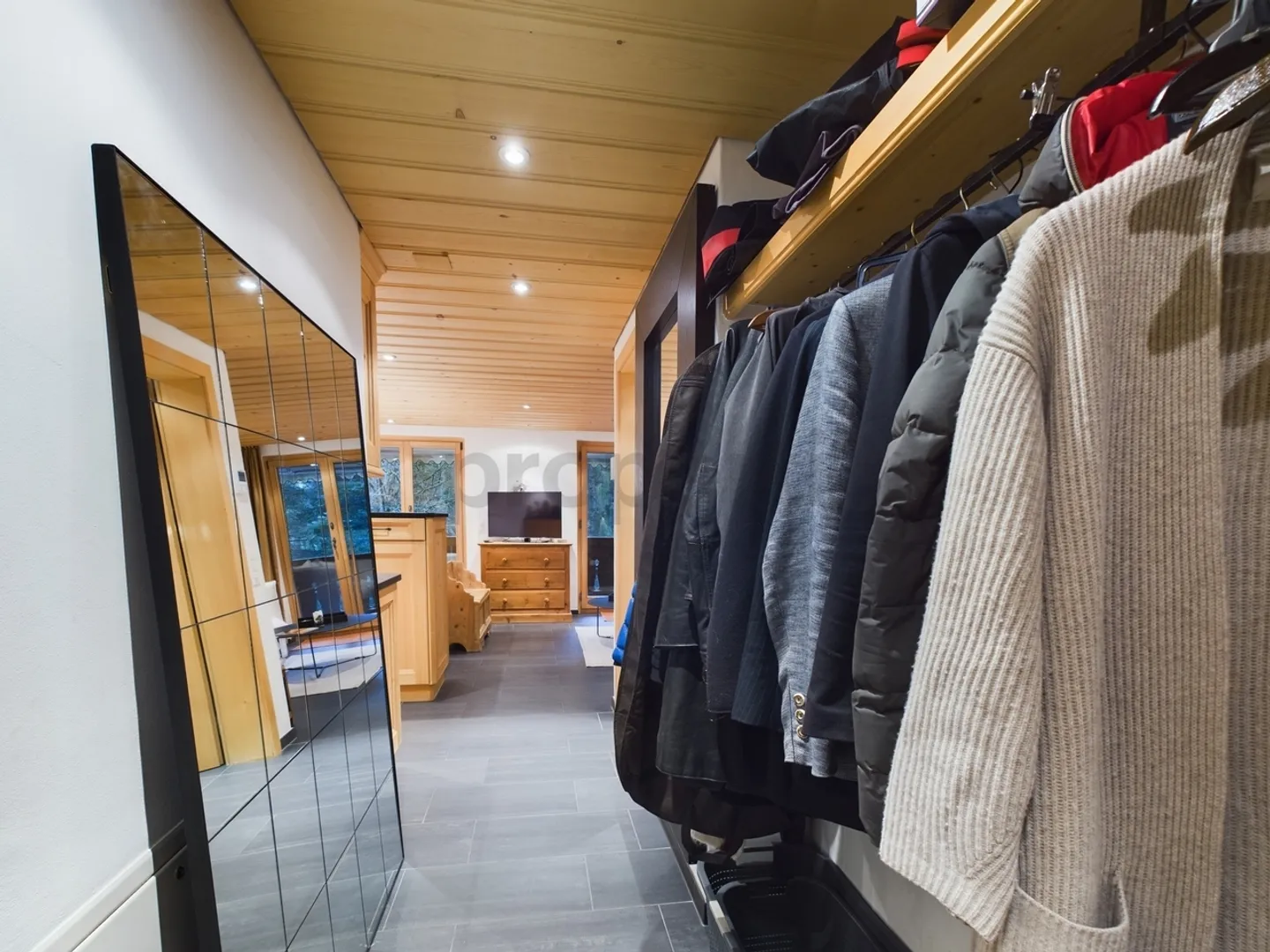 Studio accogliente con balcone e vicino agli impianti di risalita a Saanenmöser - Foto 6 di 7