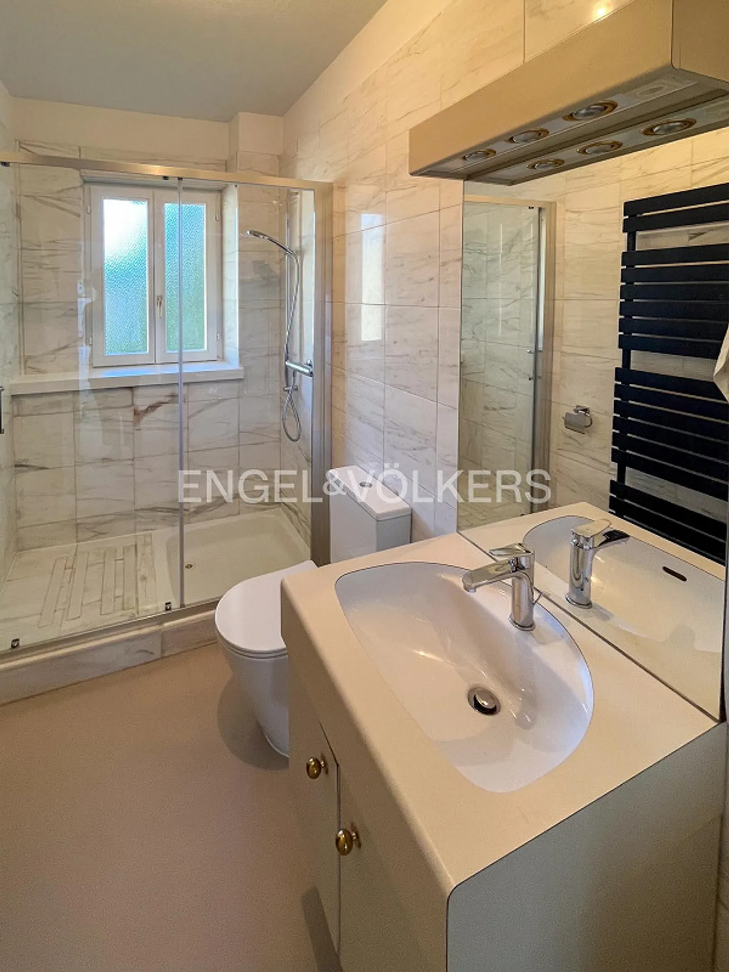 Penthouse élégant à louer à Lugano - Photo 12 sur 28