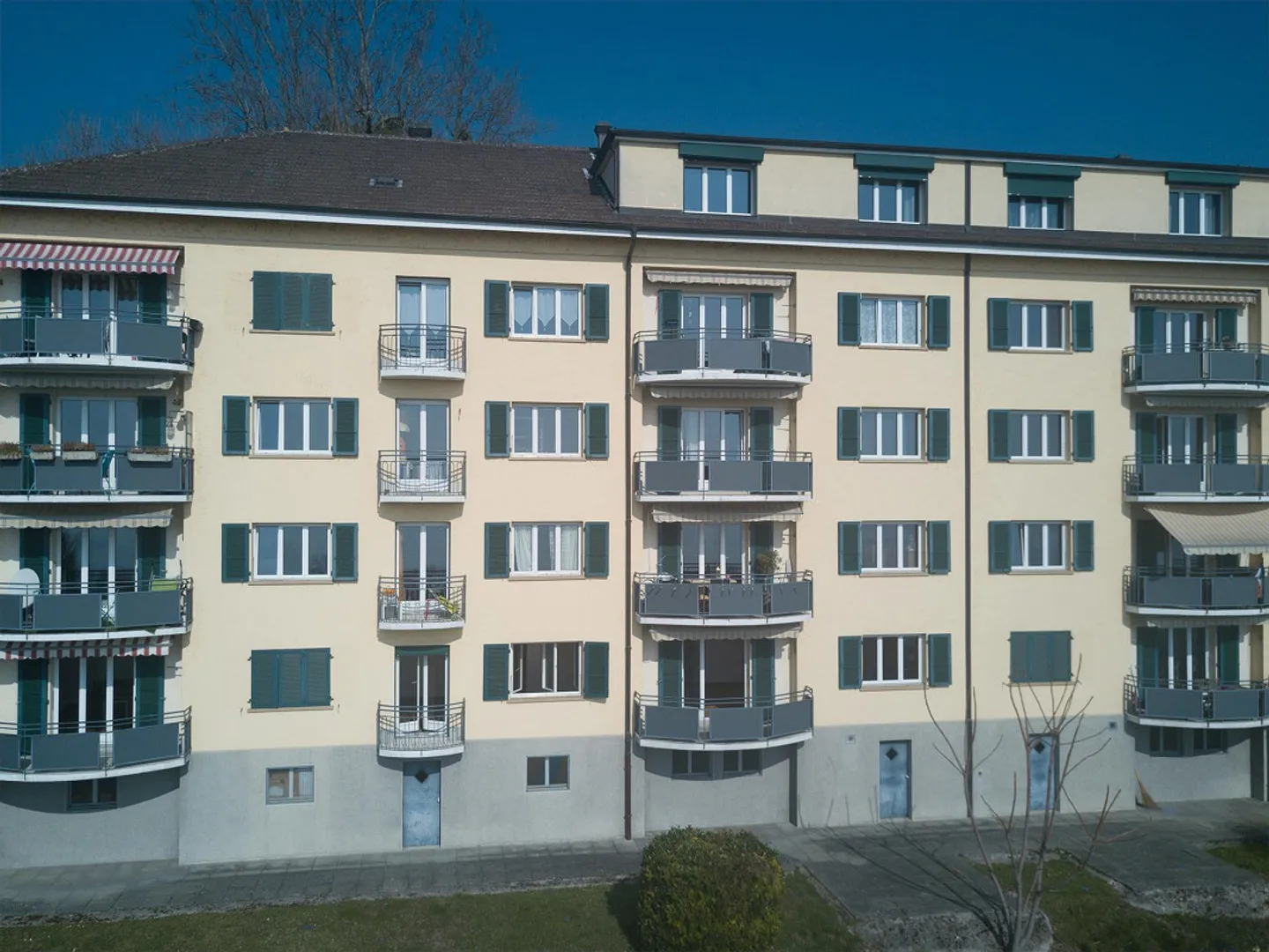 Quartiere tranquillo e verdeggiante - Foto 2 di 2