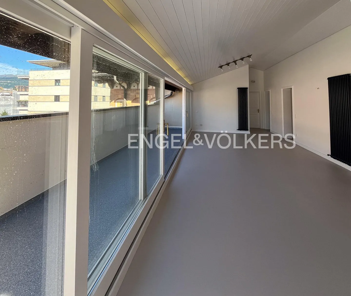Penthouse élégant à louer à Lugano - Photo 21 sur 28