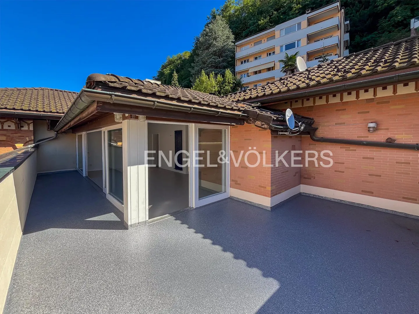 Penthouse élégant à louer à Lugano - Photo 23 sur 28
