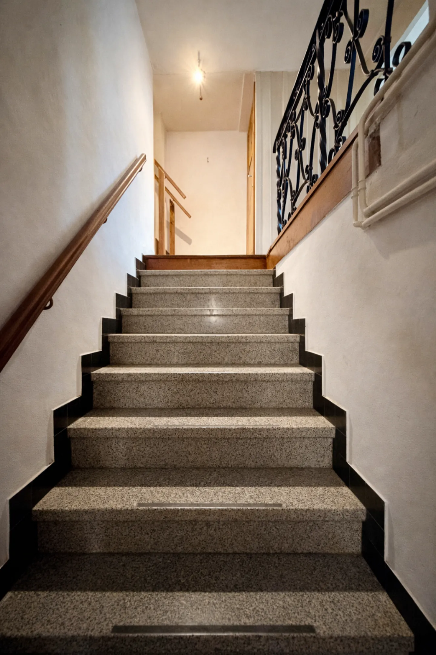 Casa a schiera esclusiva - Foto 6 di 10