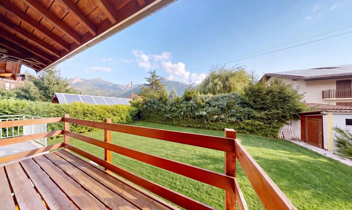 A chalet with great potential, quiet in Aigle - Photo 10 of 11
