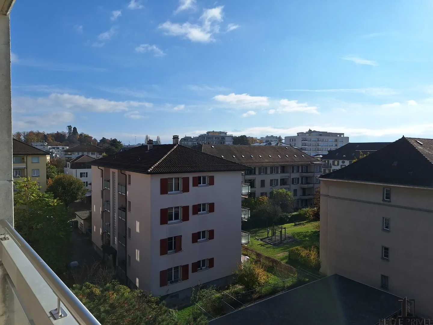 Appartement meublé à louer - Photo 5 sur 9