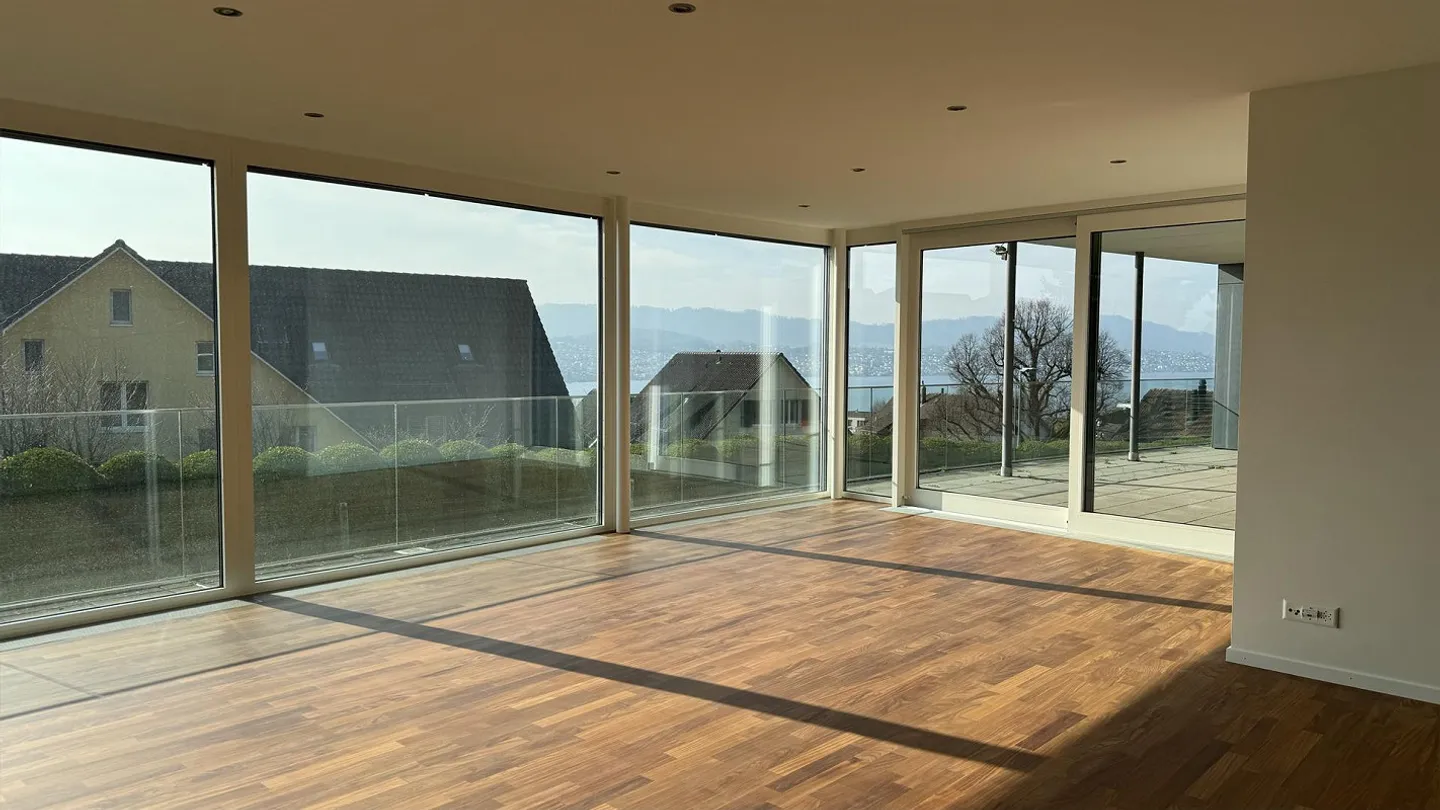 Exclusive Terrace Apartment in Herrliberg - Photo 3 of 9