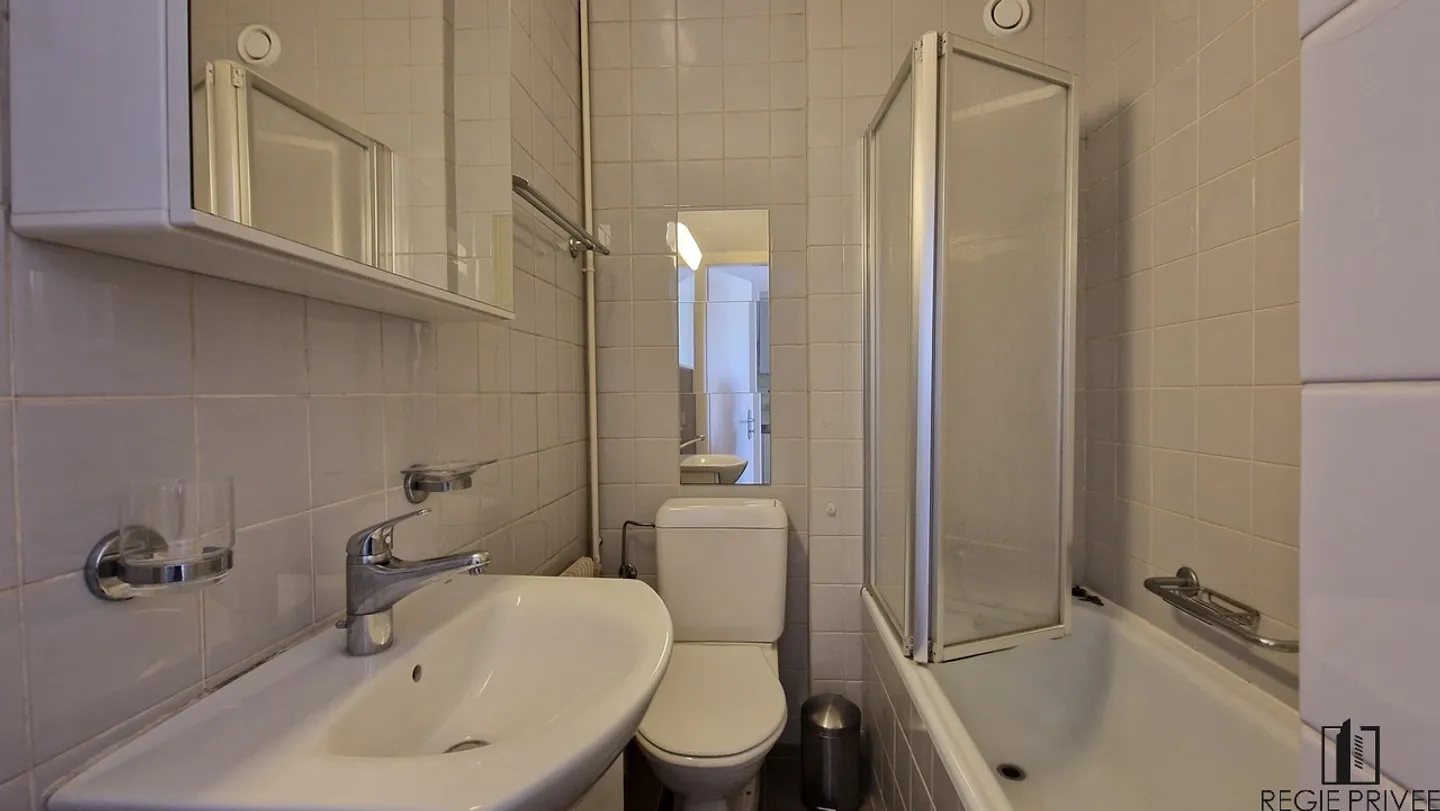 Appartement meublé à louer - Photo 8 sur 9