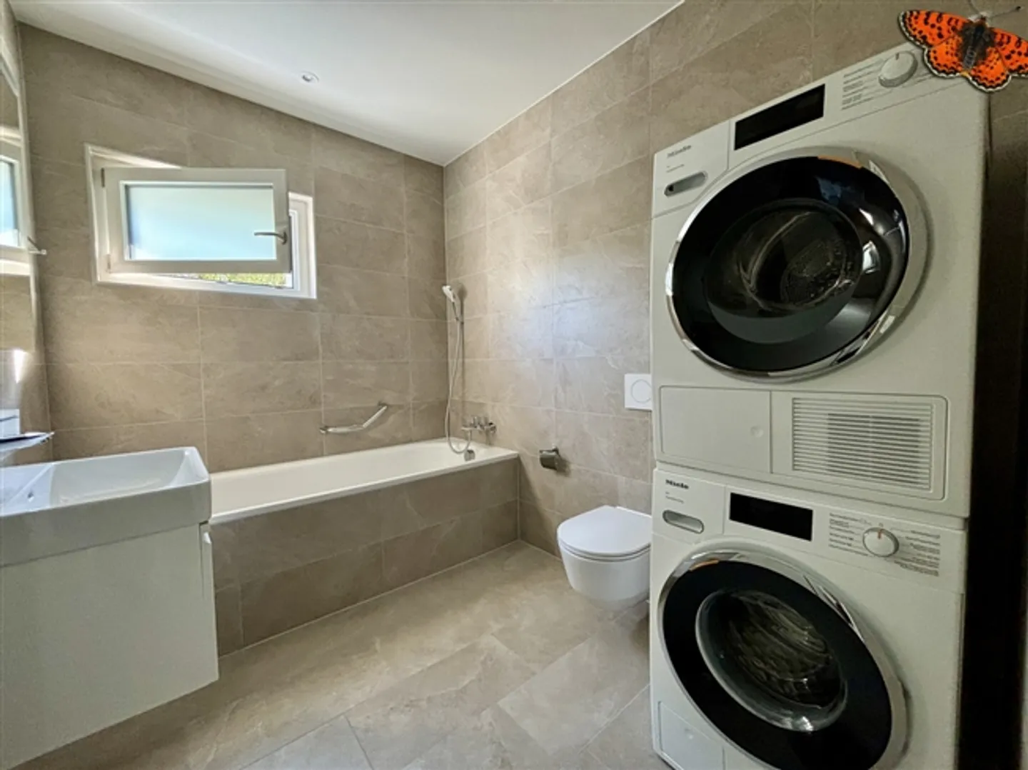 RARE! WONDERFUL 4 1/2 ROOMS ON THE GROUND FLOOR - Large Garden & Terrace! - Photo 10 of 14