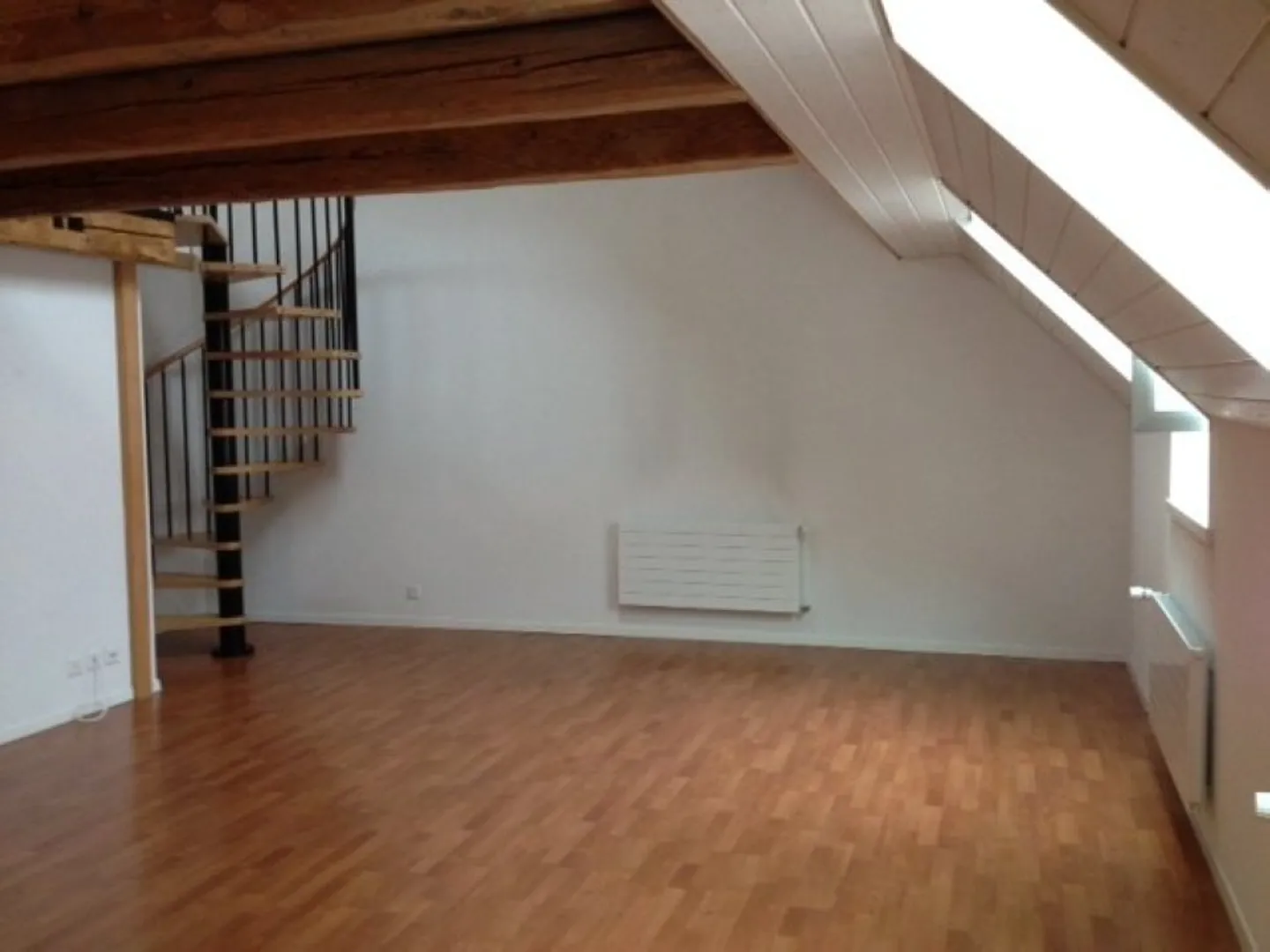 04543 - 2-room apartment - Daniel-Jeanrichard 7 - La Chaux-de-Fonds - Photo 3 of 6