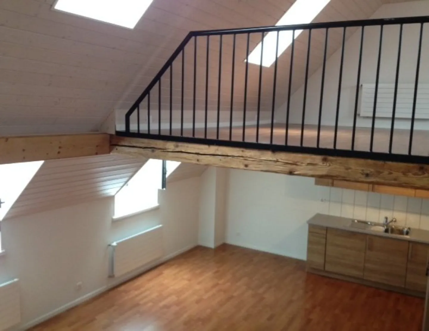 04543 - 2-room apartment - Daniel-Jeanrichard 7 - La Chaux-de-Fonds - Photo 2 of 6
