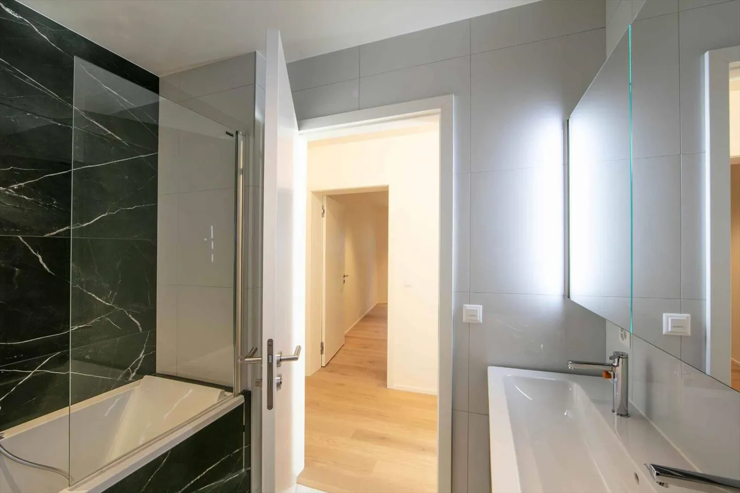 Schönes neues Apartment von 170 m² PPE, Minergie - Foto 7 von 10