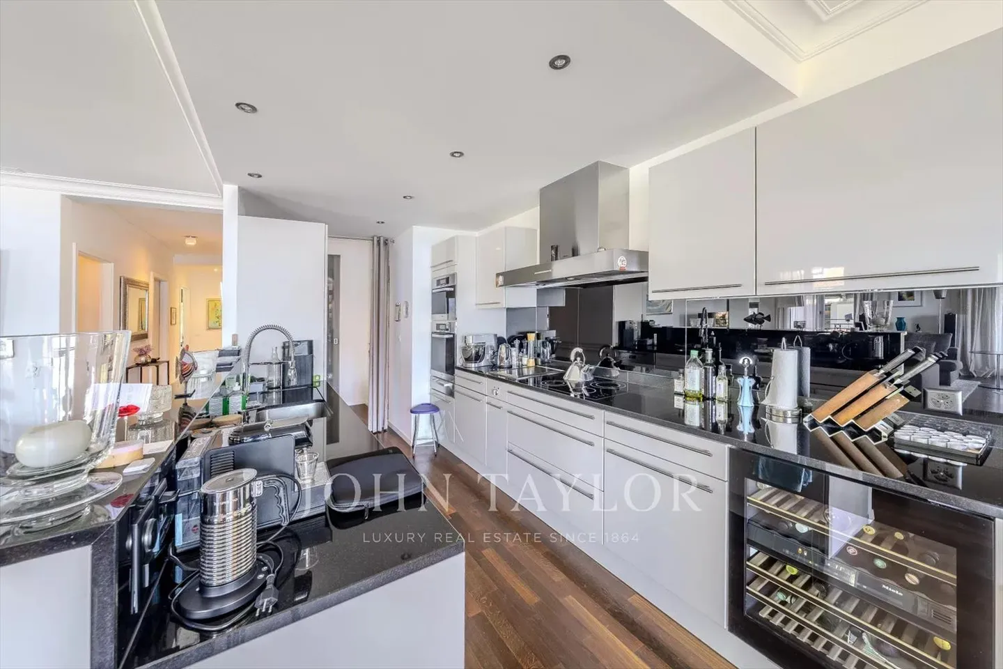 EXKLUSIVE! Schöne Wohnung mit atemberaubender Aussicht - Foto 5 von 11