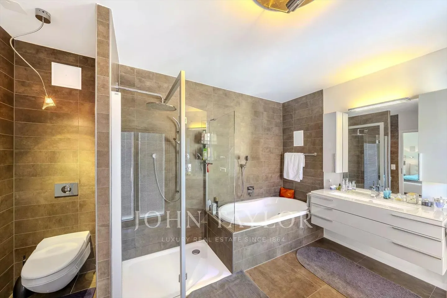 EXKLUSIVE! Schöne Wohnung mit atemberaubender Aussicht - Foto 7 von 11