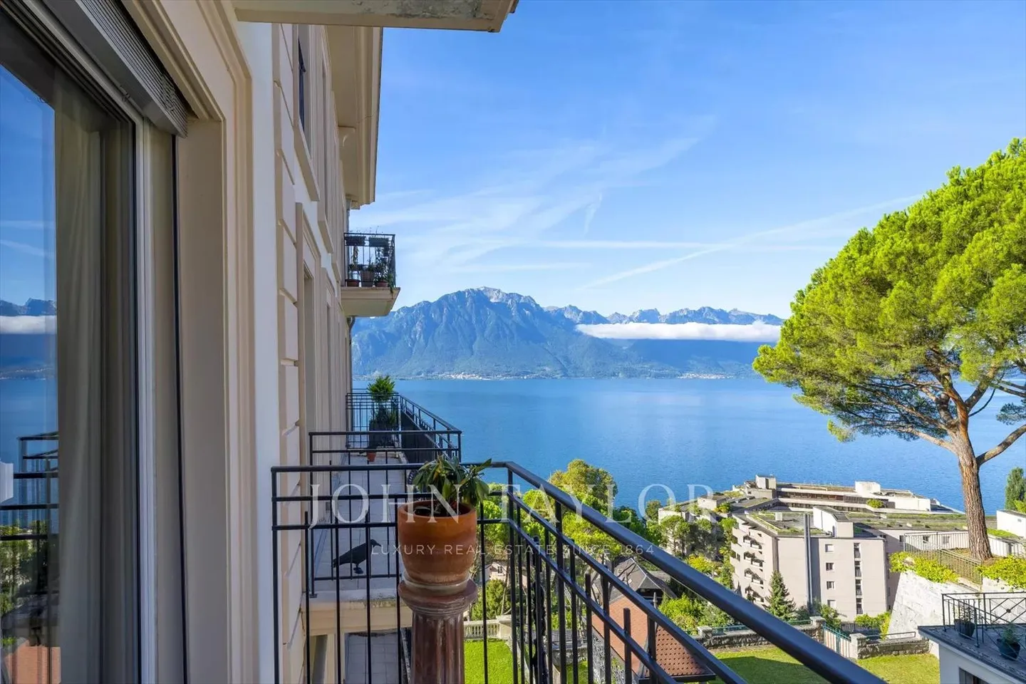 EXKLUSIVE! Schöne Wohnung mit atemberaubender Aussicht - Foto 10 von 11