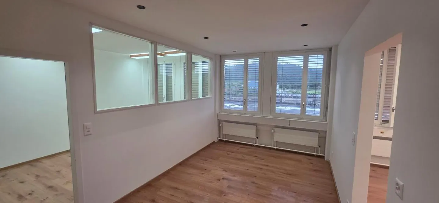 Bureau à louer - Photo 1 sur 5