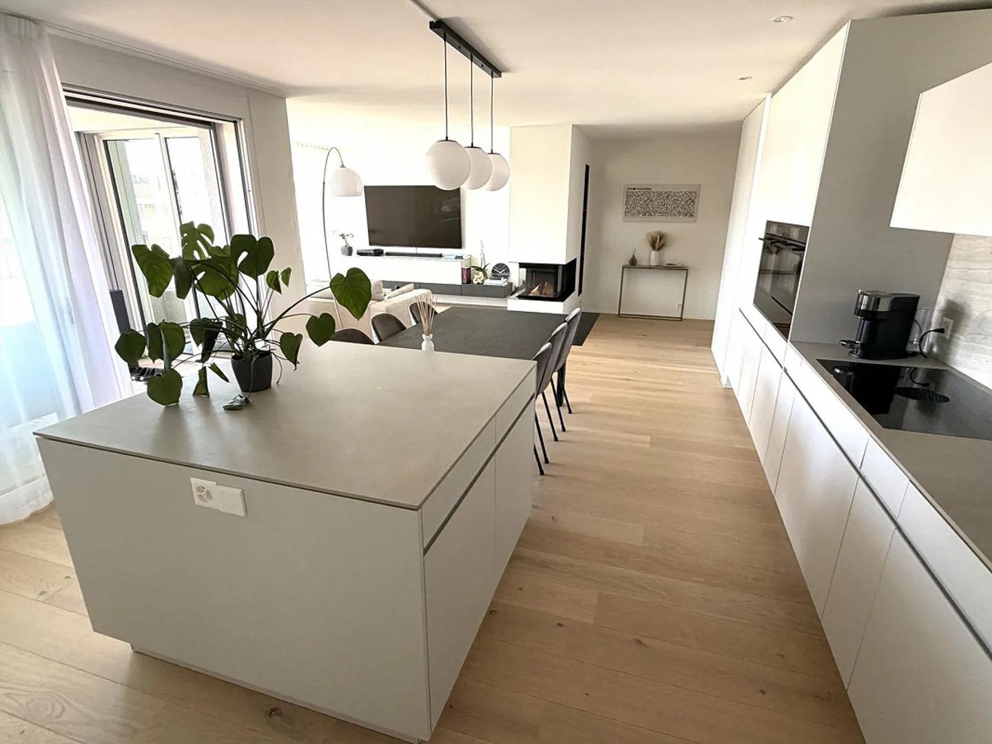 Vivere comodamente vicino al lago con due terrazze e smart home - Foto 11 di 30