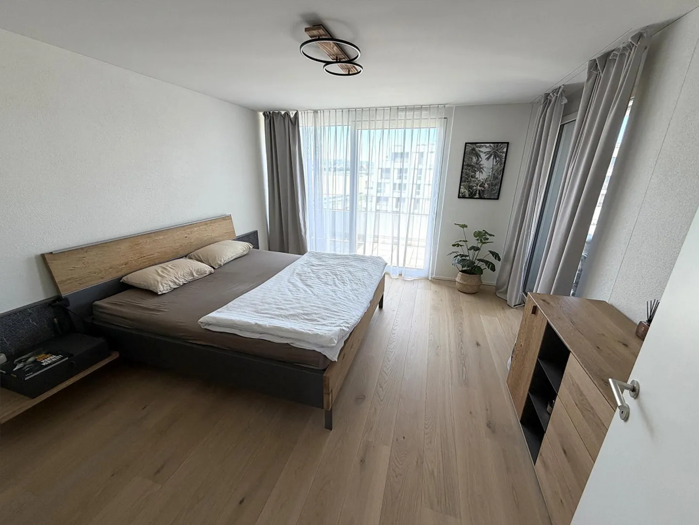 Vivere comodamente vicino al lago con due terrazze e smart home - Foto 12 di 30