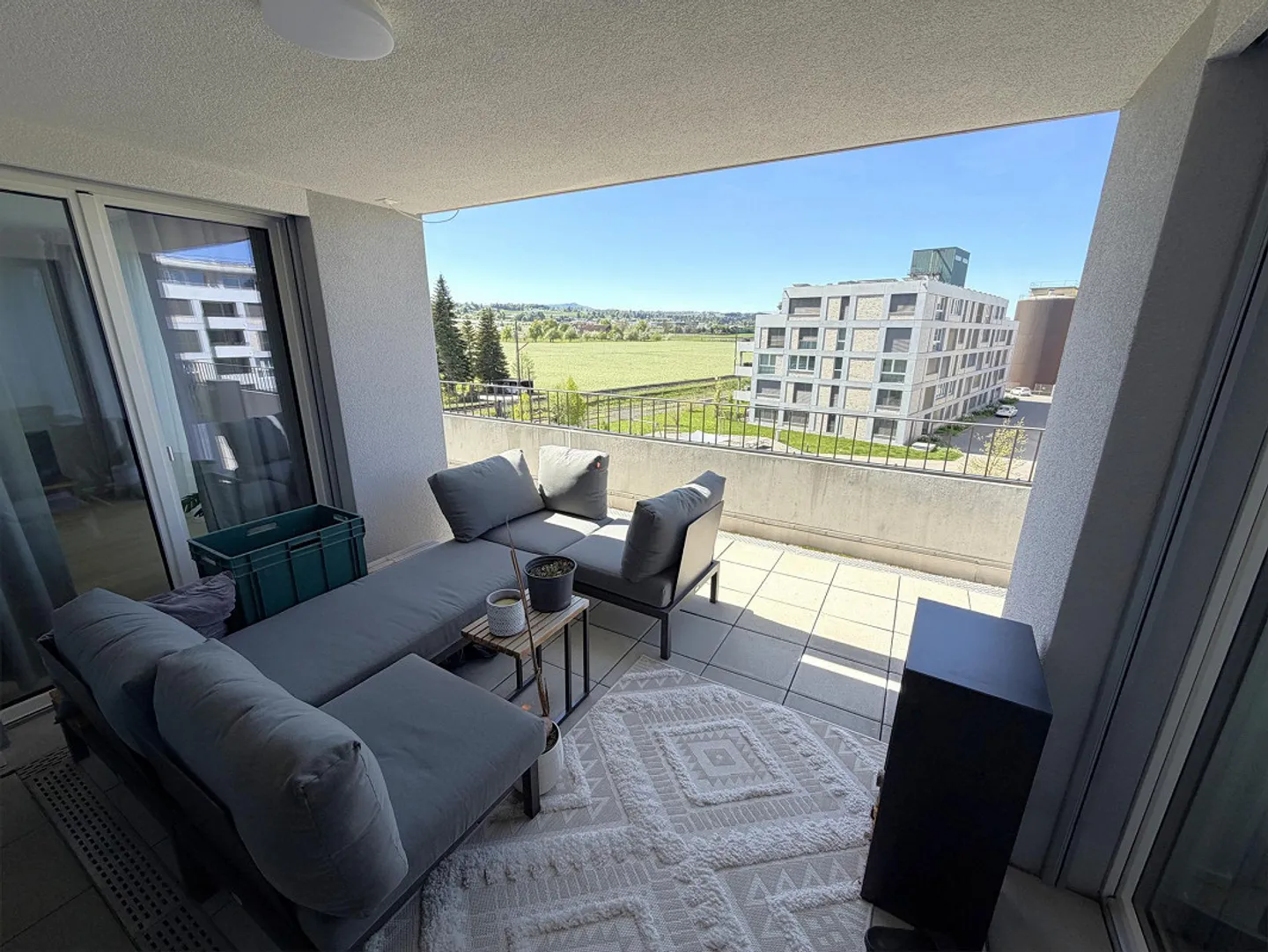 Vivere comodamente vicino al lago con due terrazze e smart home - Foto 19 di 30