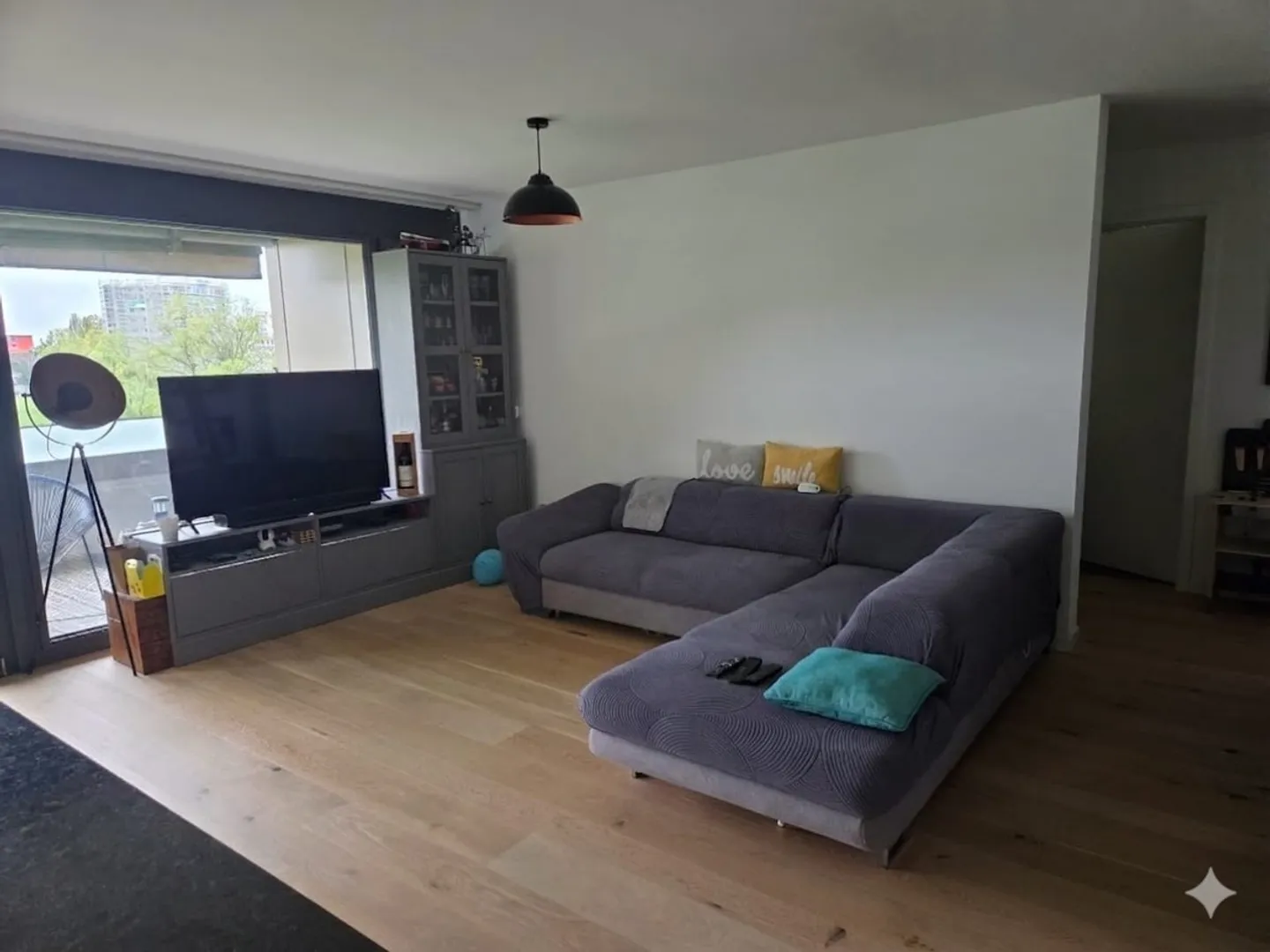 3.5 Room Apartment - Photo 3 of 5