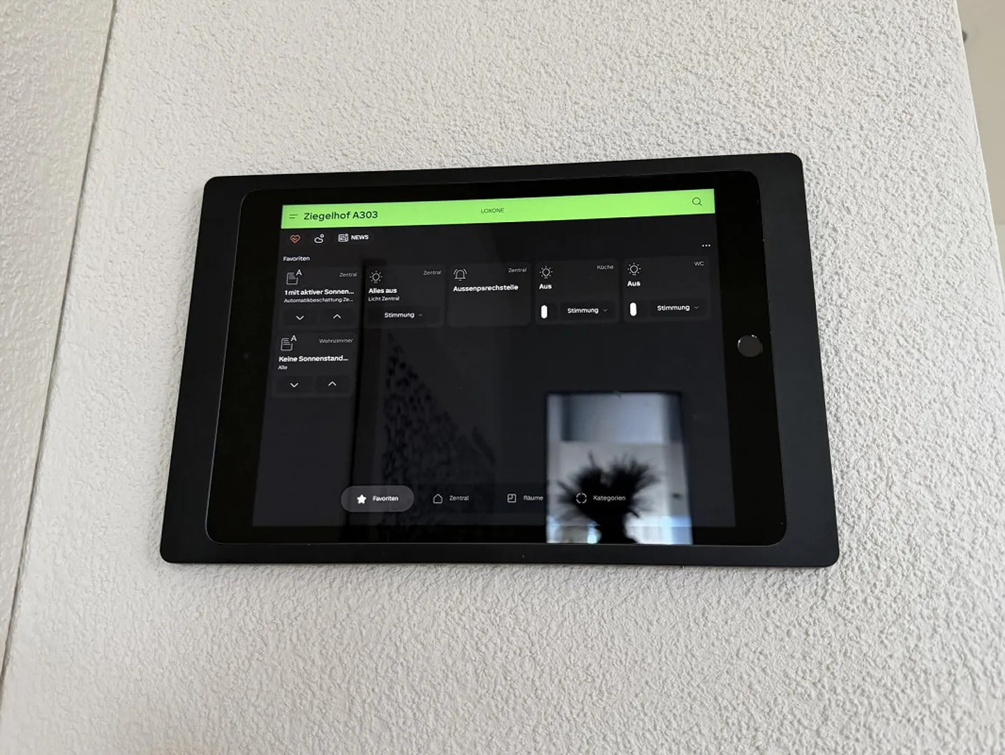Vivere comodamente vicino al lago con due terrazze e smart home - Foto 25 di 30