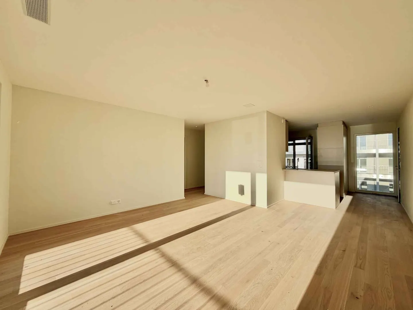 Modernes 3.5-Zimmer-Apartment - Foto 3 von 10