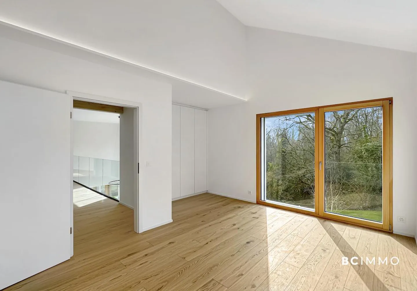 Elegante zeitgenössische Villa mit Aufzug in Crans-près-Céligny - Foto 4 von 13