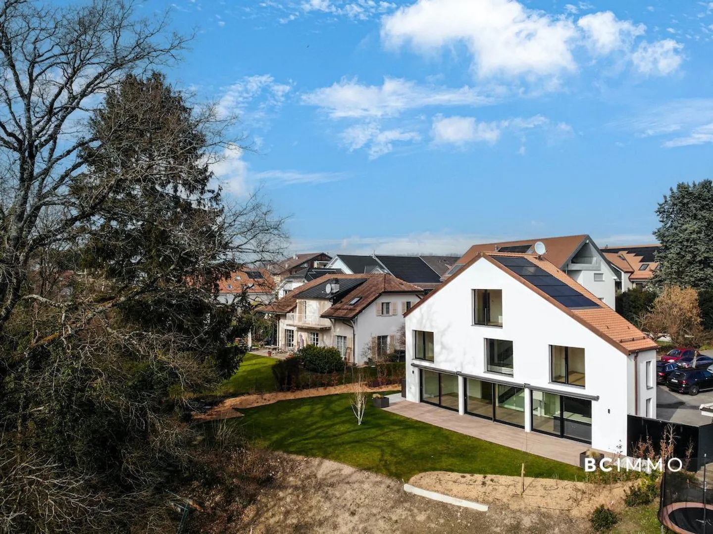 Elegante zeitgenössische Villa mit Aufzug in Crans-près-Céligny - Foto 12 von 13
