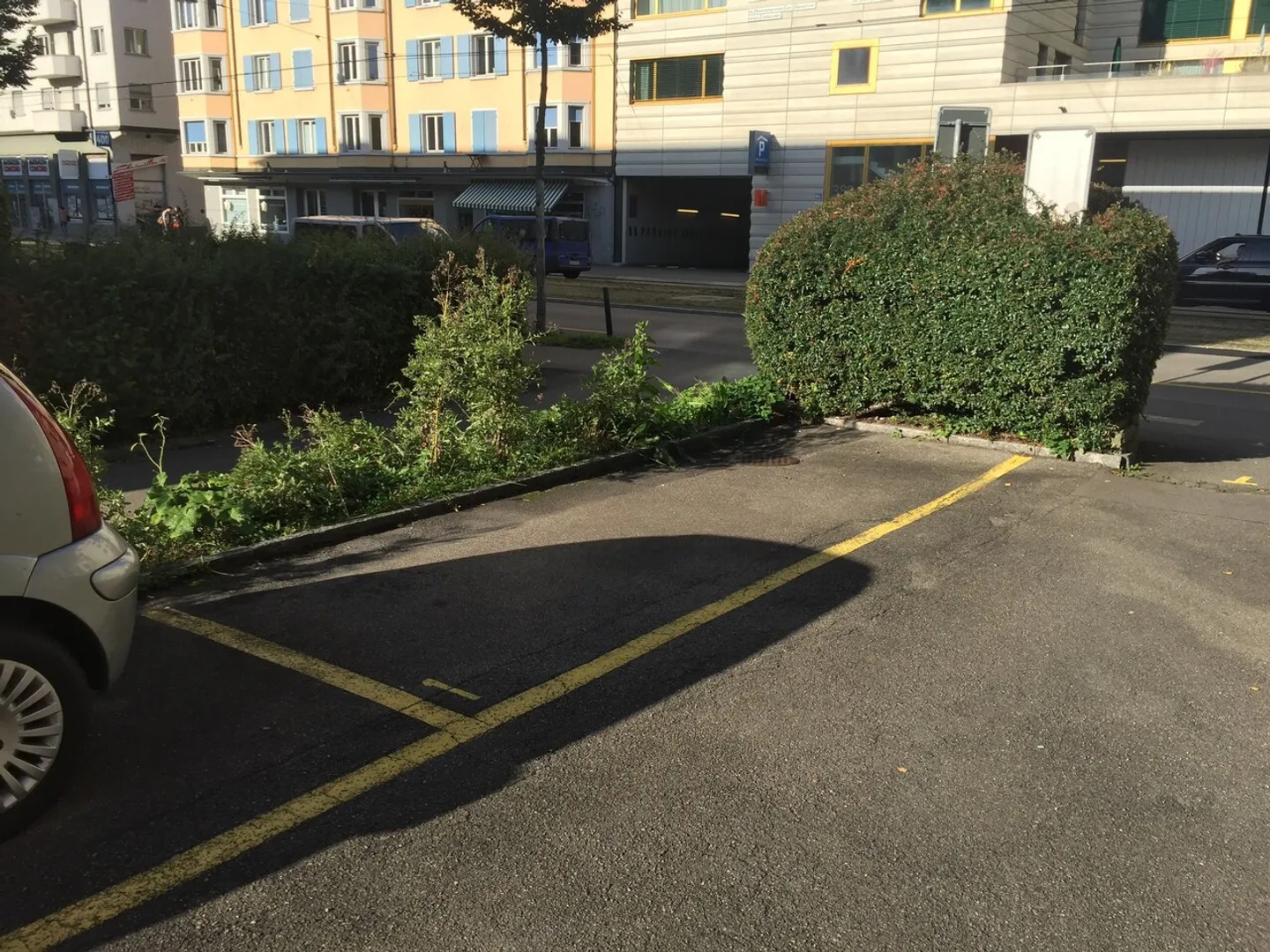Parking space for rent! - Photo 3 of 4