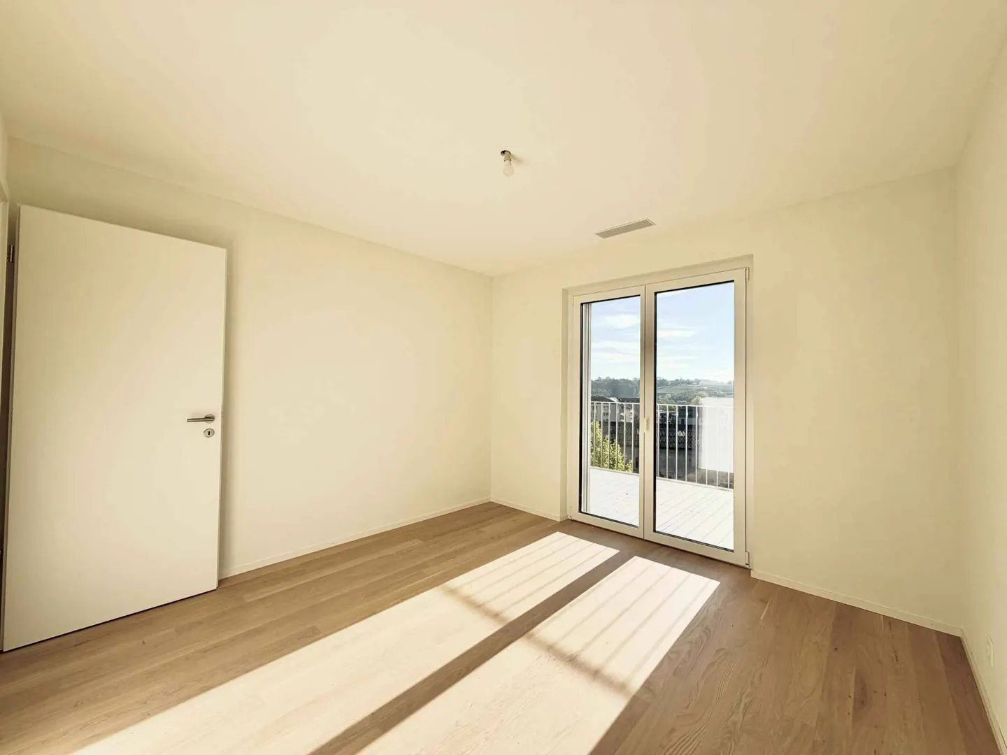 Modernes 3.5-Zimmer-Apartment - Foto 7 von 10