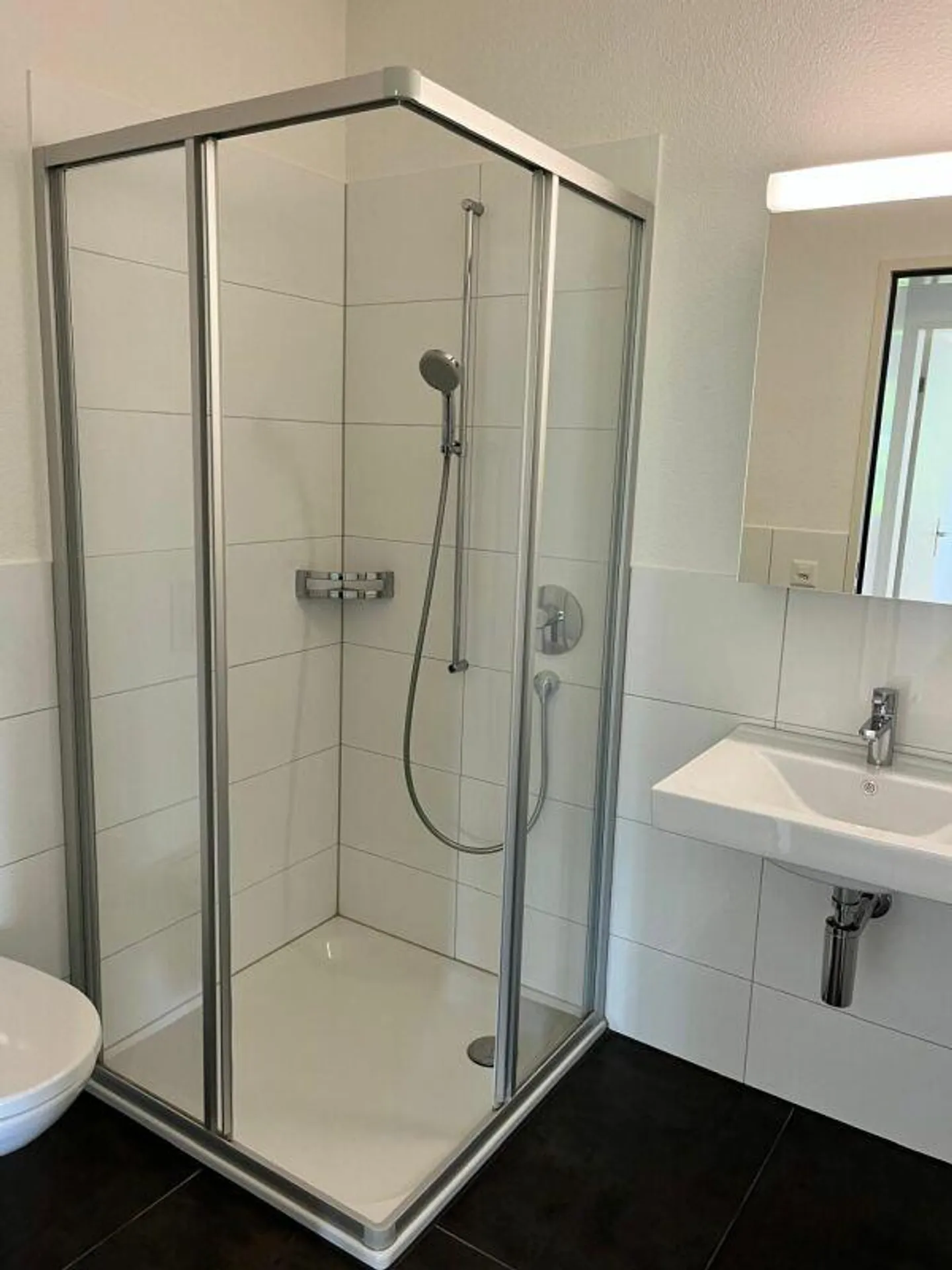 Appartement de jardin 3,5 pièces attrayant - Photo 4 sur 9