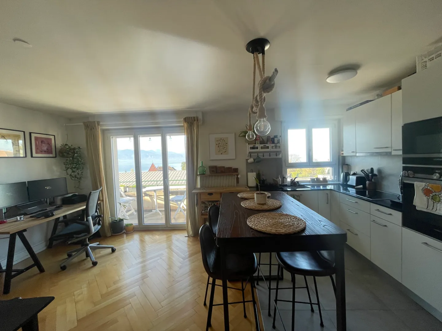 2-room apartment - Photo 2 of 6