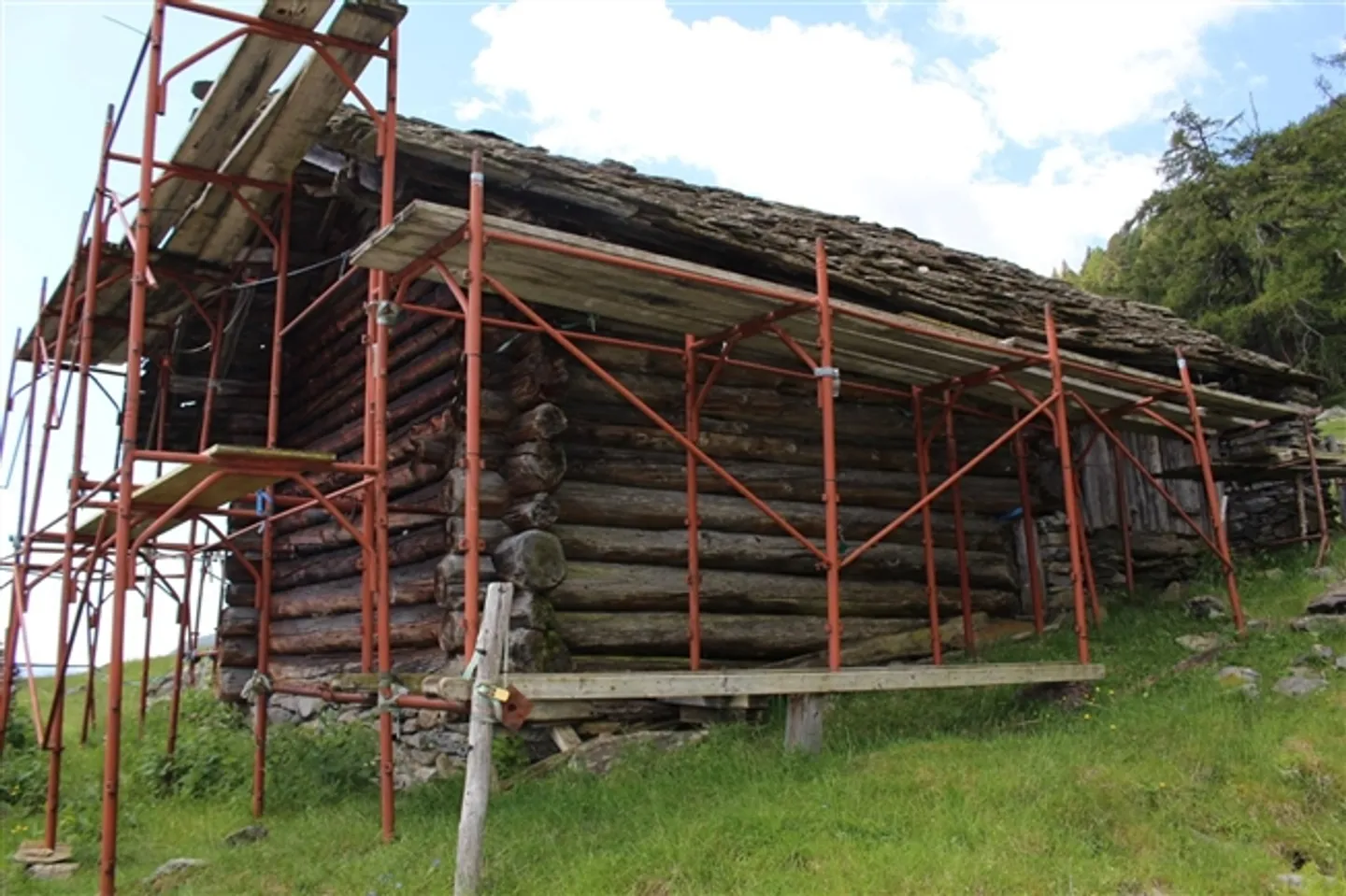 Rustico da riattare con prato molto tranquilla e soleggiata con bella vista - Foto 3 di 7