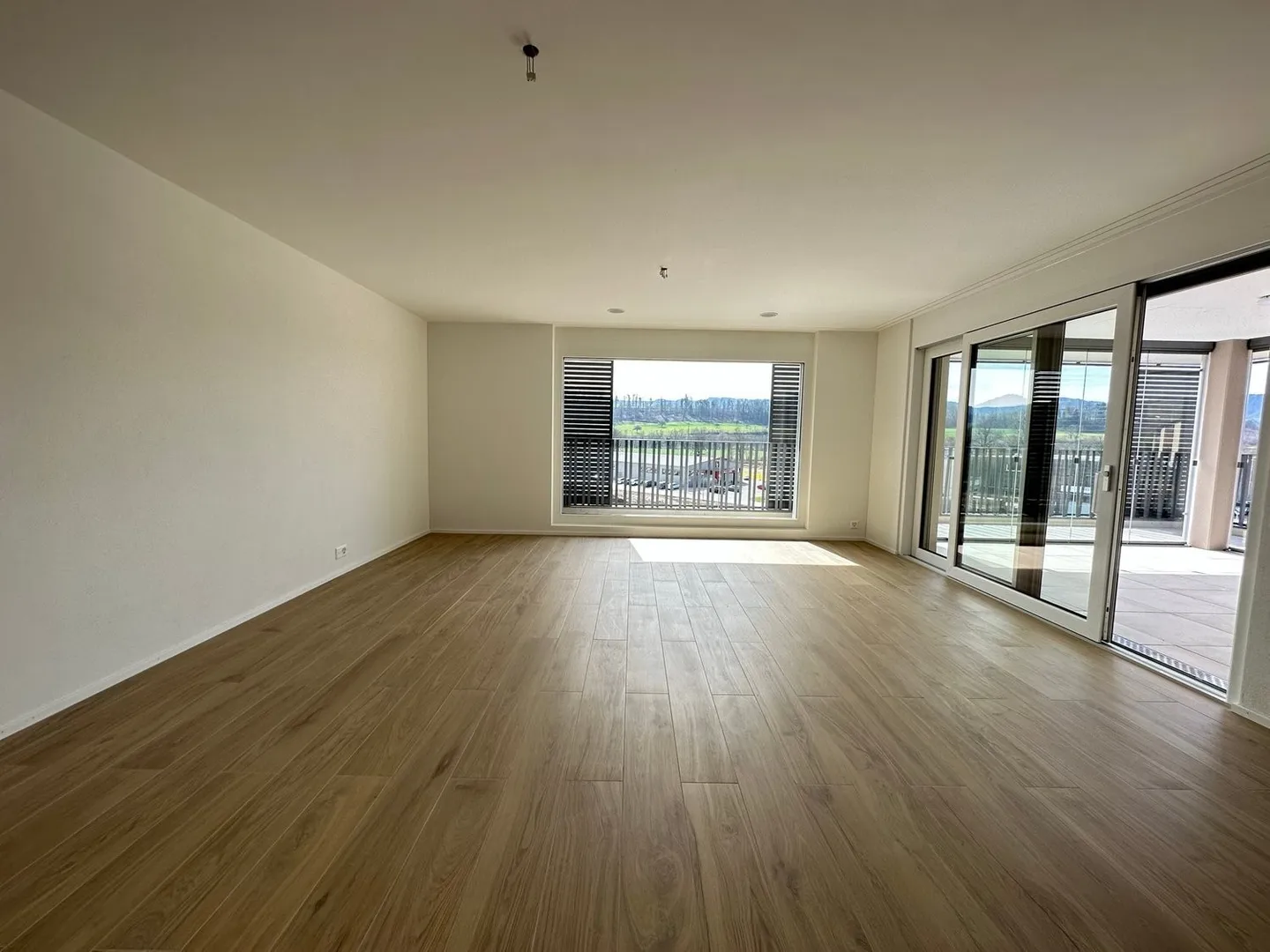 Modernes Apartment mit Balkon - Foto 5 von 17
