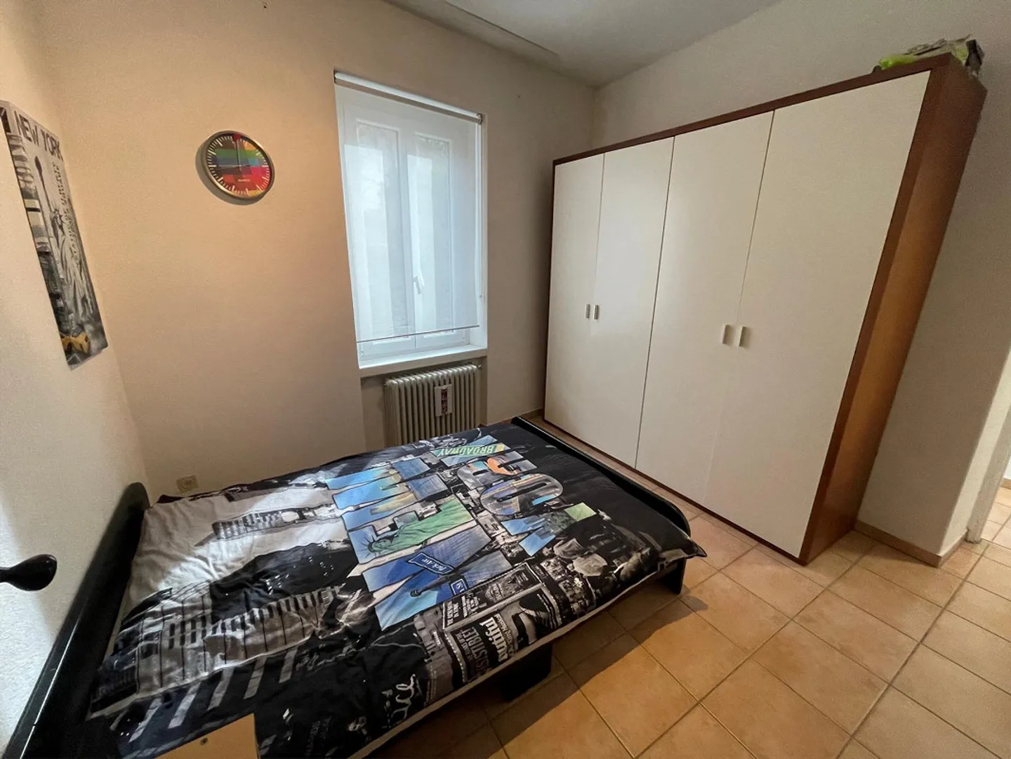 Ampia casa unifamiliare 6.5 con giardino e due garage. - Foto 12 di 13