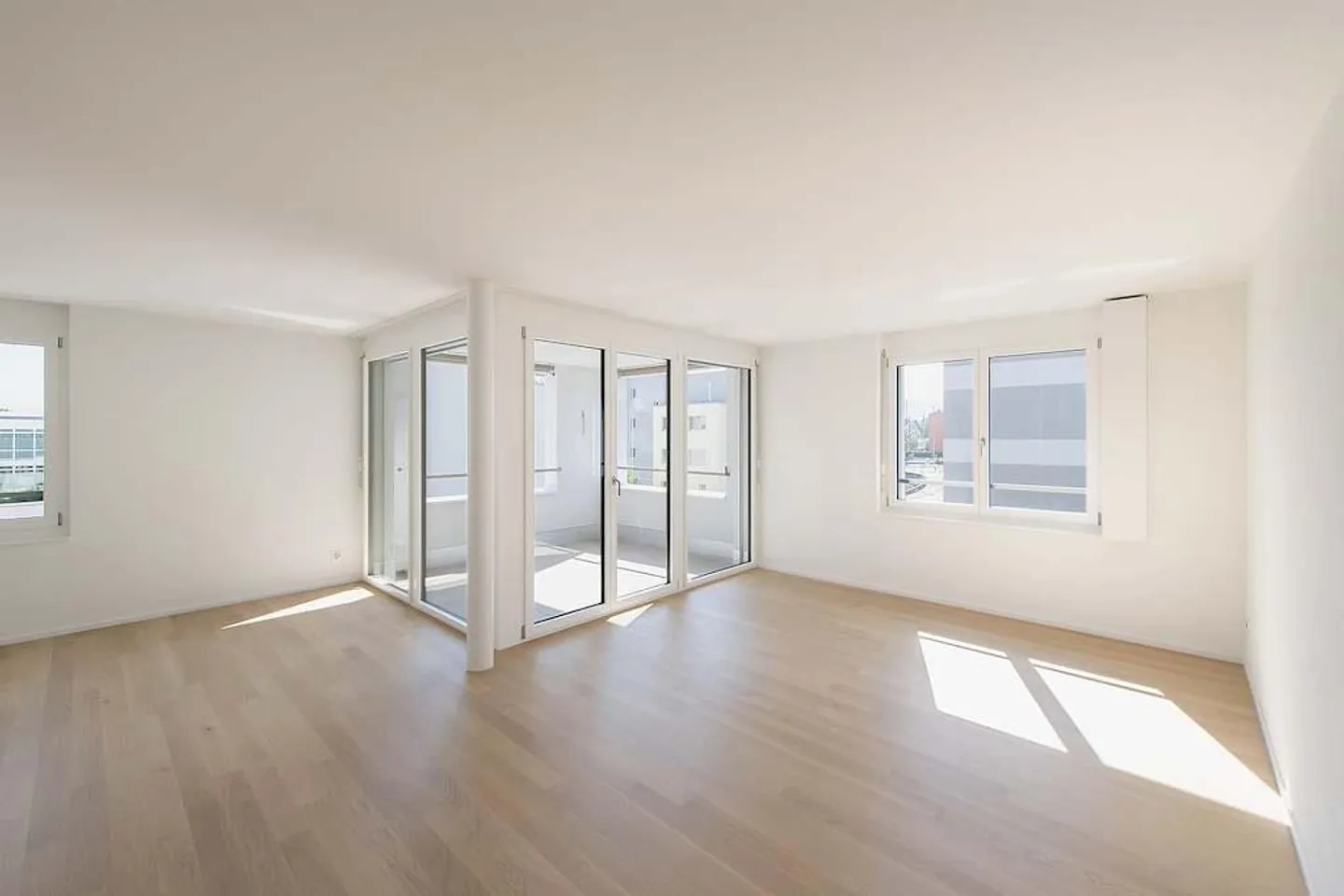 Modernes Apartment nahe Flugplatz Dübendorf - Foto 3 von 8