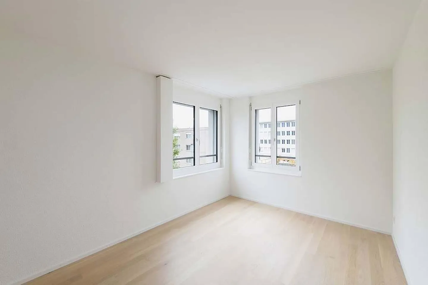 Modernes Apartment nahe Flugplatz Dübendorf - Foto 6 von 8
