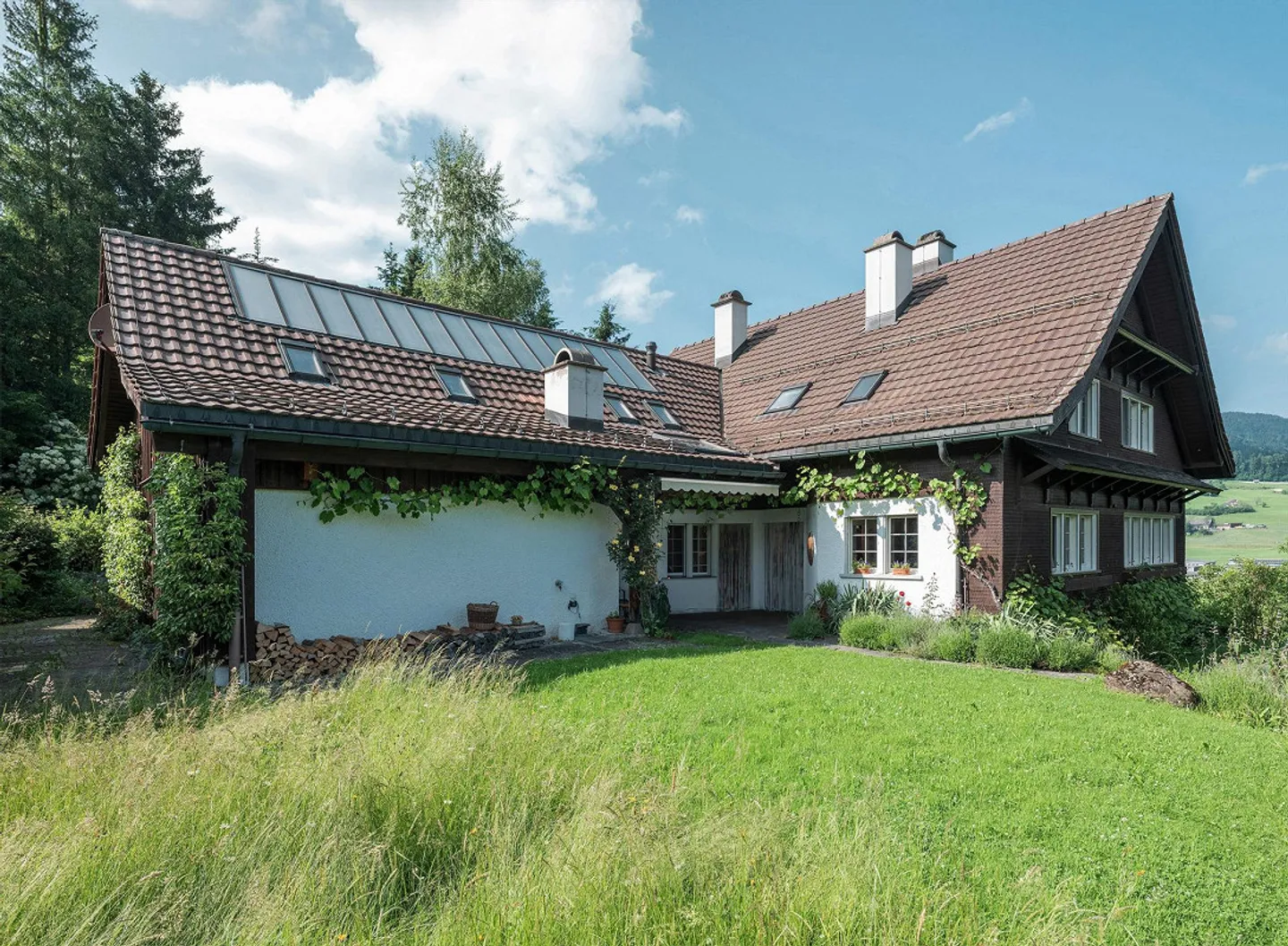 Maison individuelle exclusive de 8 1/2 pièces avec charme et vue panoramique - Photo 1 sur 10