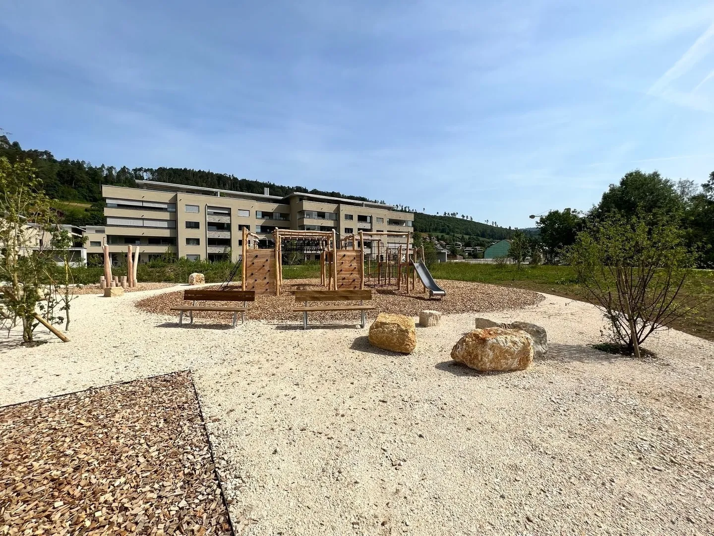 Modernes Apartment mit Balkon - Foto 17 von 17