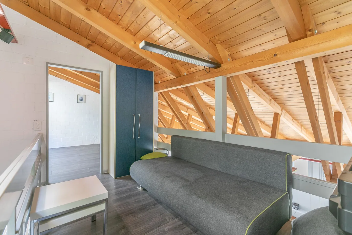 Proprietà commerciale con ufficio open space - Foto 7 di 13