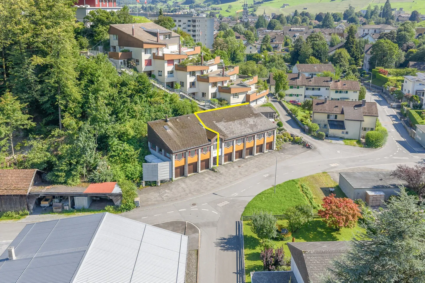 Proprietà commerciale con ufficio open space - Foto 11 di 13