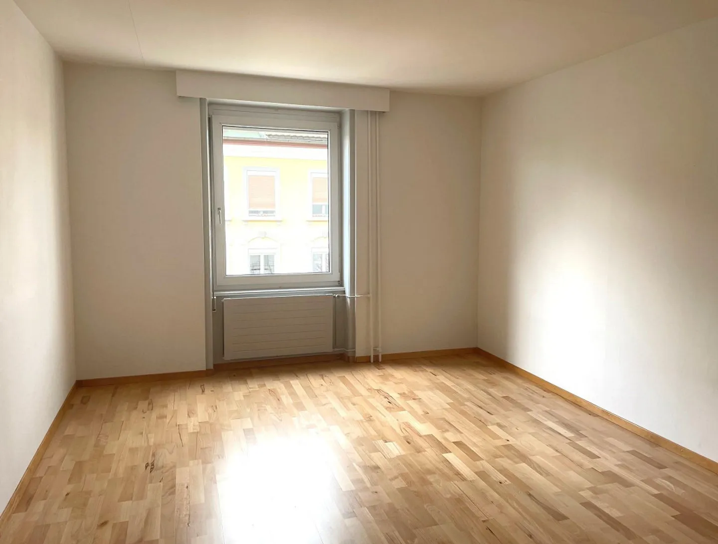 Charmante Altbauwohnung mit Balkon - Foto 3 von 8